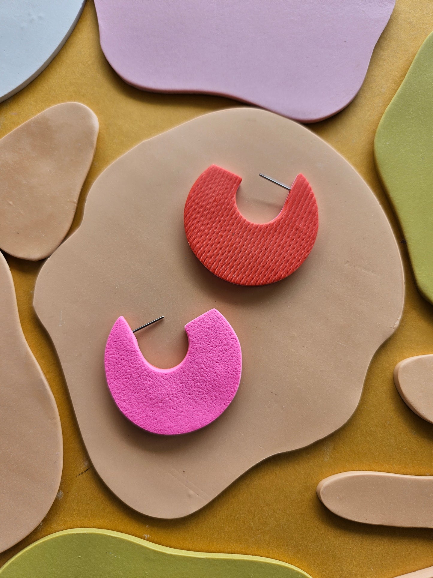 Two Tone Red + Pink Textured Circle Statement Earrings Hoops